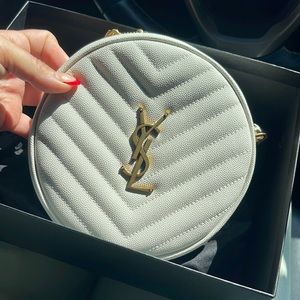 Saint Laurent VINYLE ROUND CAMERA BAG IN CHEVRONQUILTED GRAIN DE POUDRE EMBOSSED